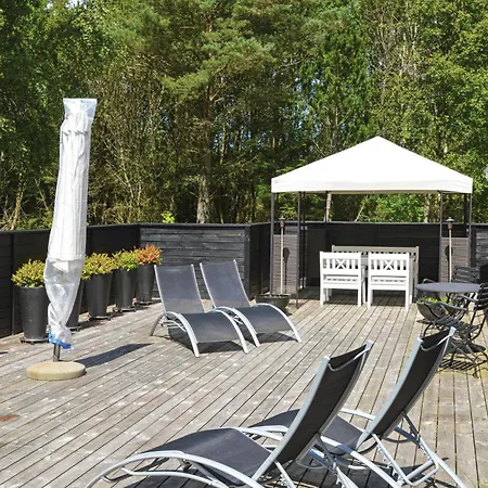 Two-bedroom In Albak Semesterbostad